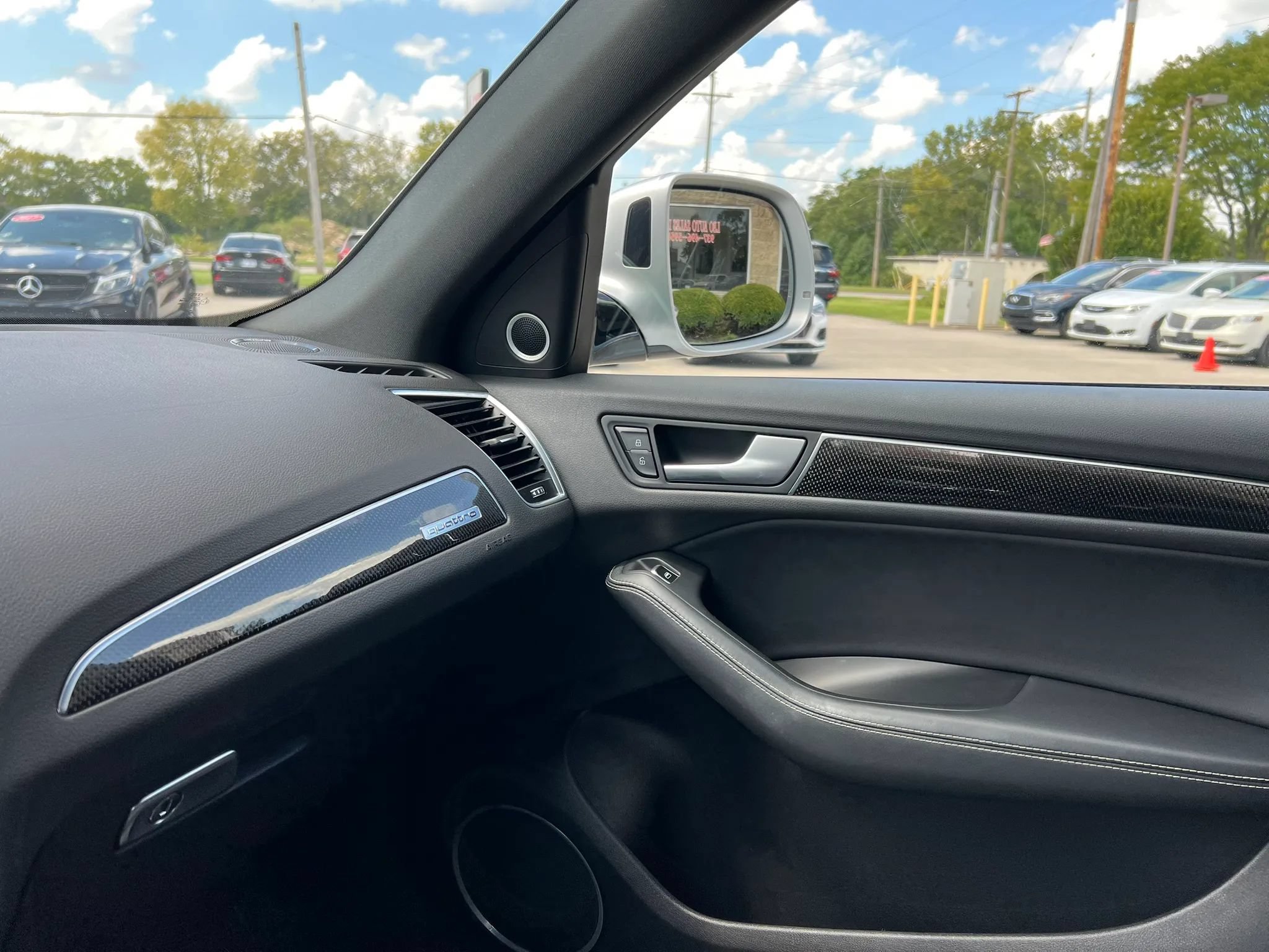 Used 2015 Audi SQ5 Premium Plus w/ Technology Package AWD/4WD image 15