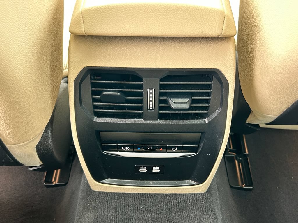 Used 2023 BMW i4 eDrive40 w/ Premium Package RWD image 33