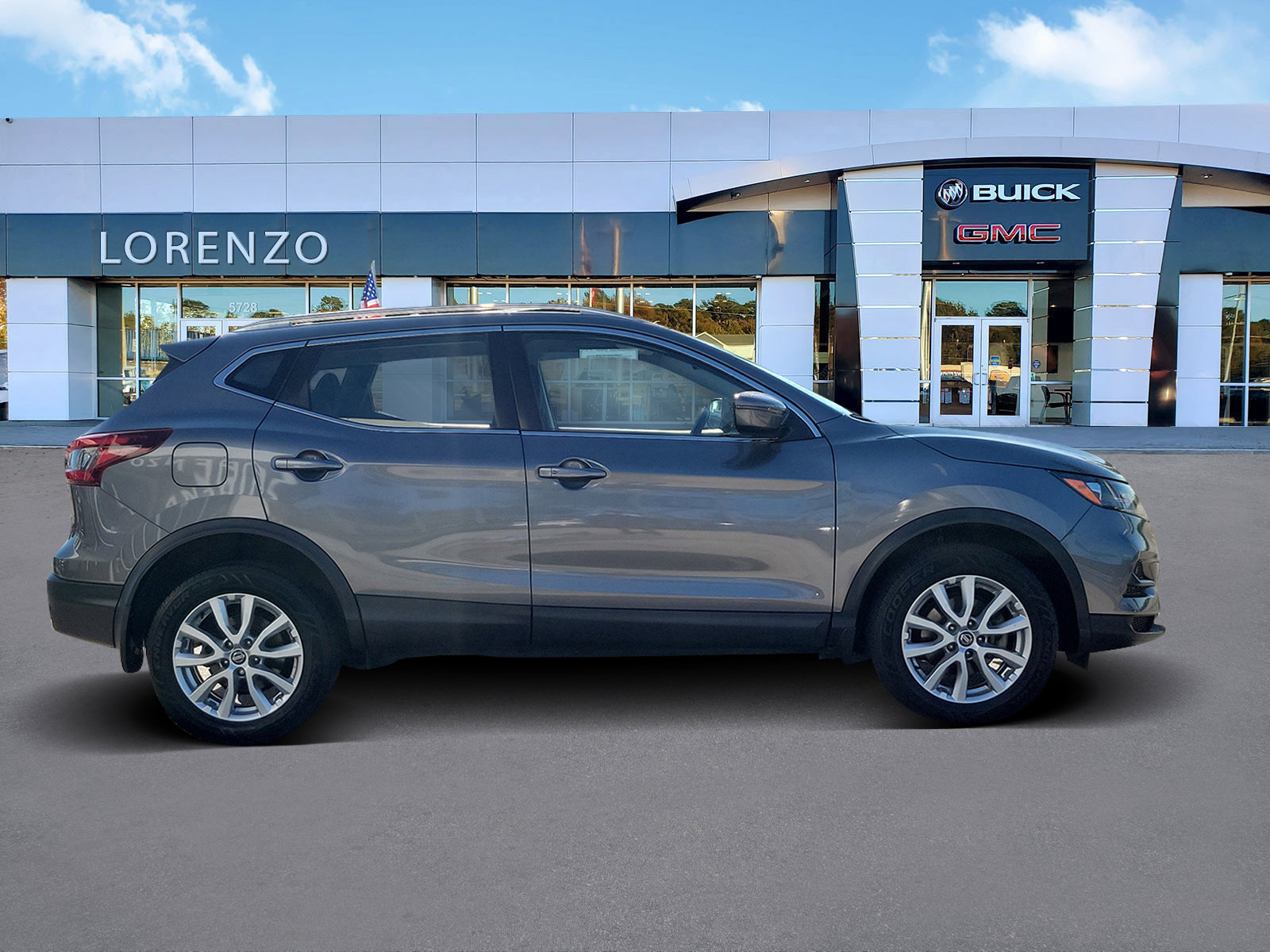 Used 2020 Nissan Rogue Sport SV image 4