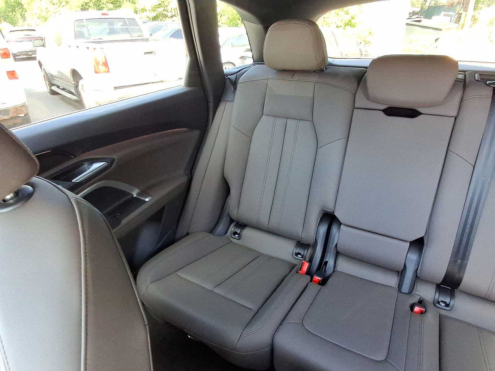 Certified 2025 Audi Q5 Premium AWD/4WD image 12