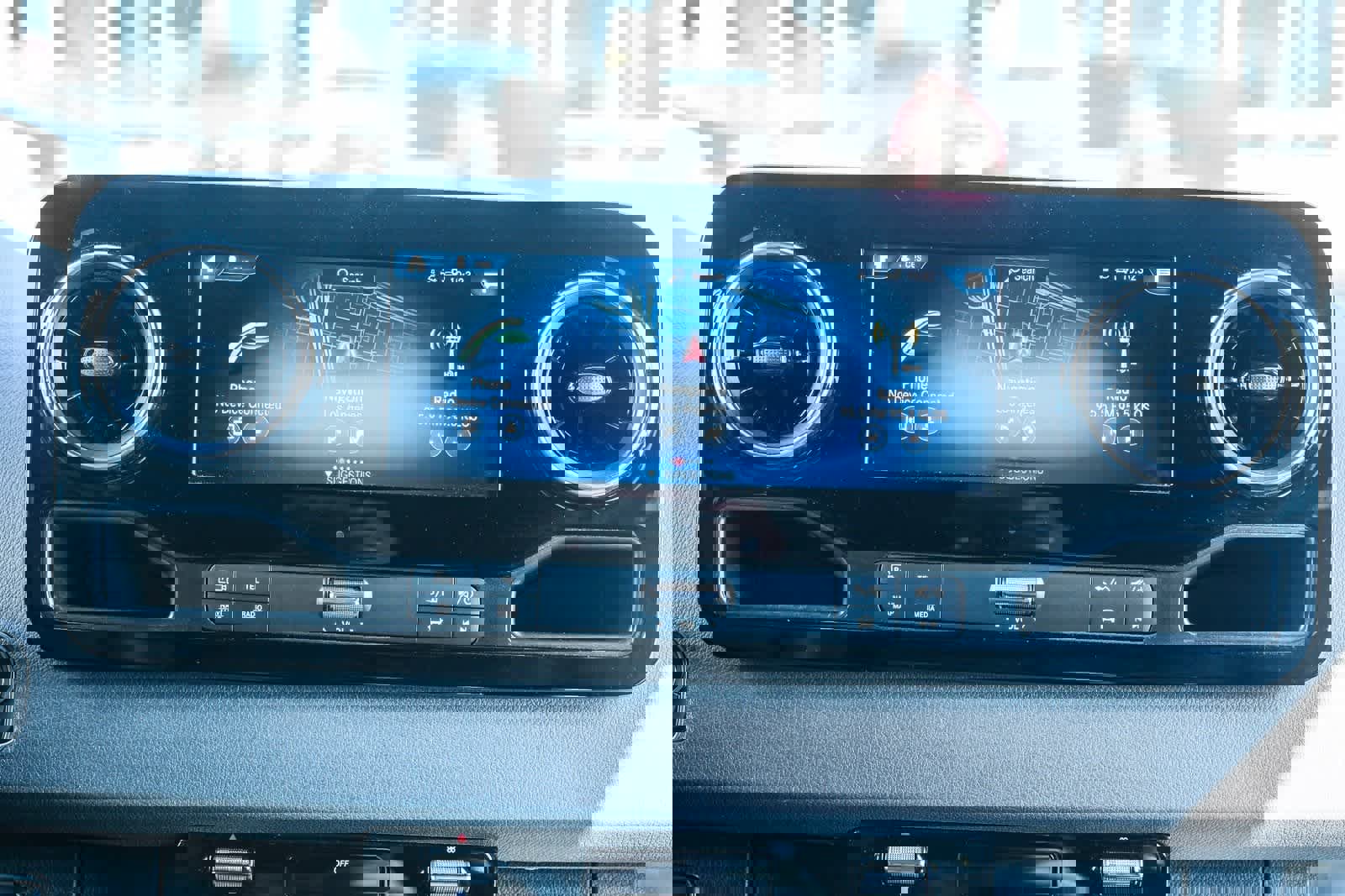 Used 2023 Mercedes-Benz Sprinter 2500 image 14