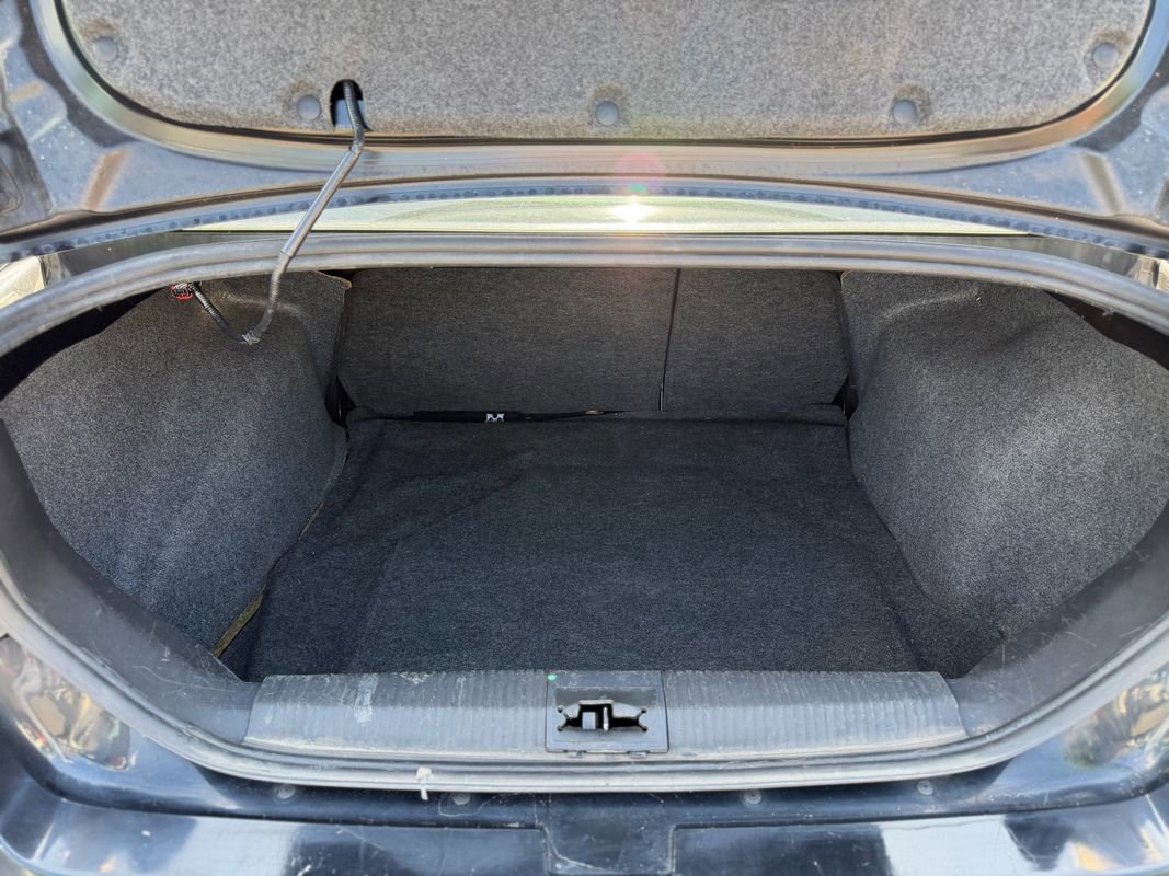 Used 2008 Ford Focus SE FWD image 8
