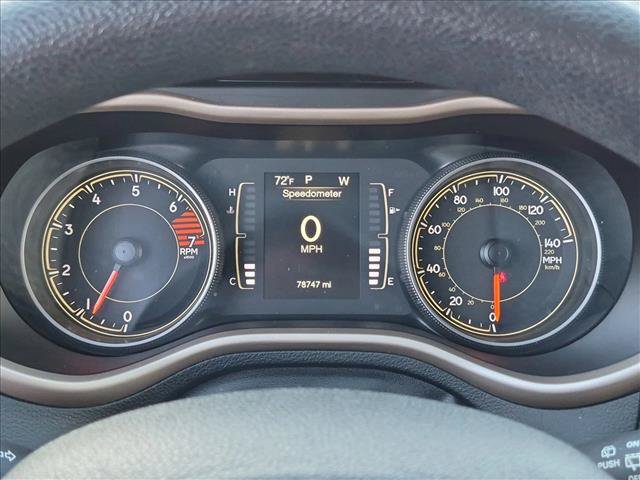 Used 2018 Jeep Cherokee Latitude FWD image 11