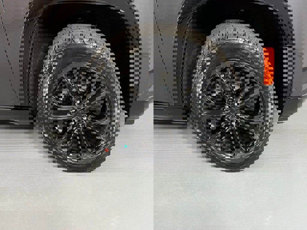 New 2026 Jeep Grand Wagoneer Summit image 10