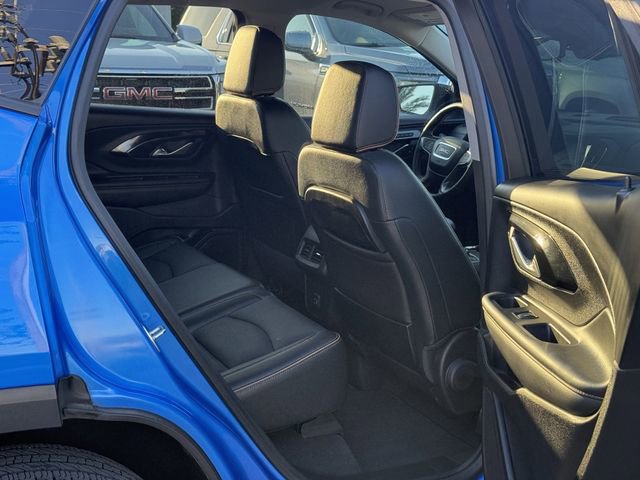 Used 2024 GMC Terrain AT4 image 32