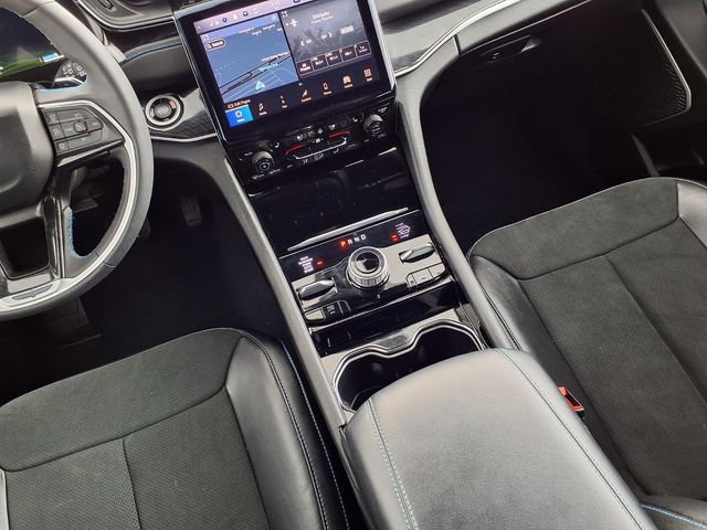 Used 2022 Jeep Grand Cherokee Trailhawk image 11