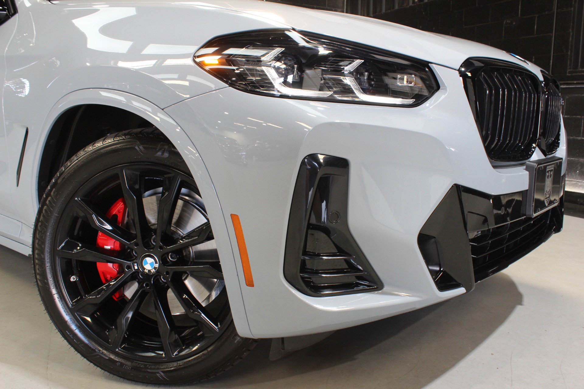 Used 2024 BMW X3 M40i w/ Premium Package image 8