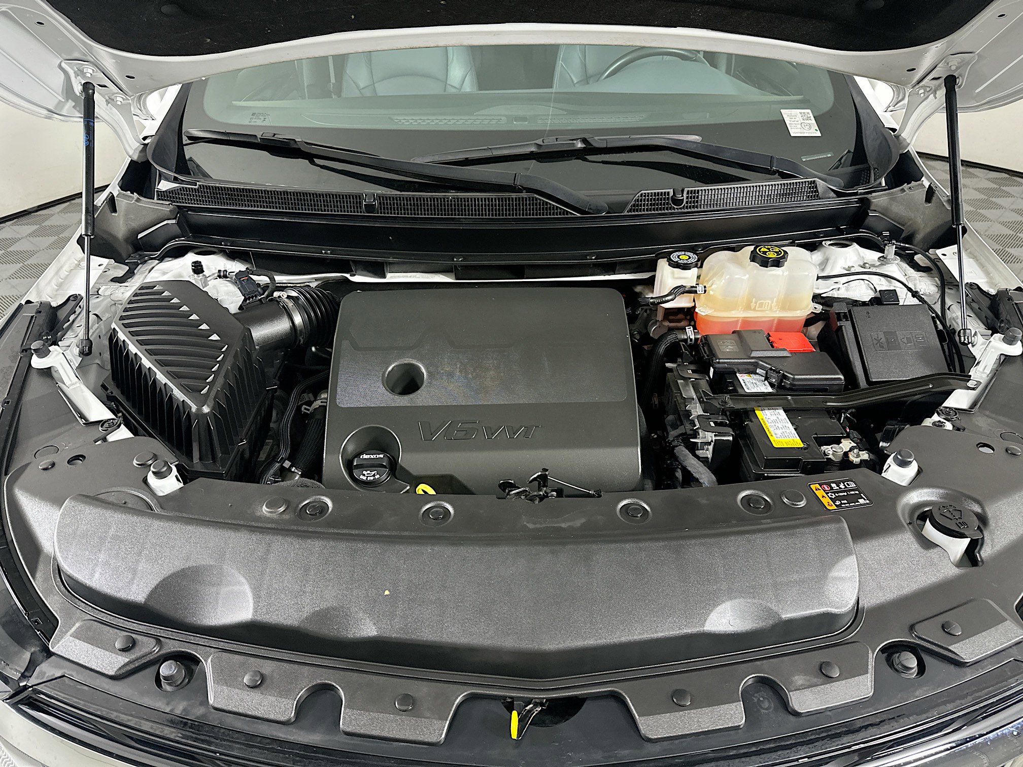 Used 2024 Buick Enclave Essence w/ LPO, Floor Liner Package image 35