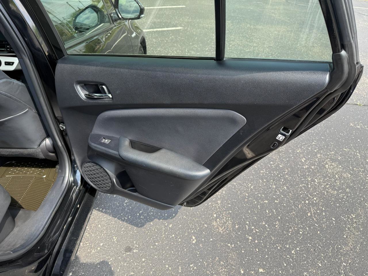 Used 2017 Toyota Prius Four Touring FWD image 22