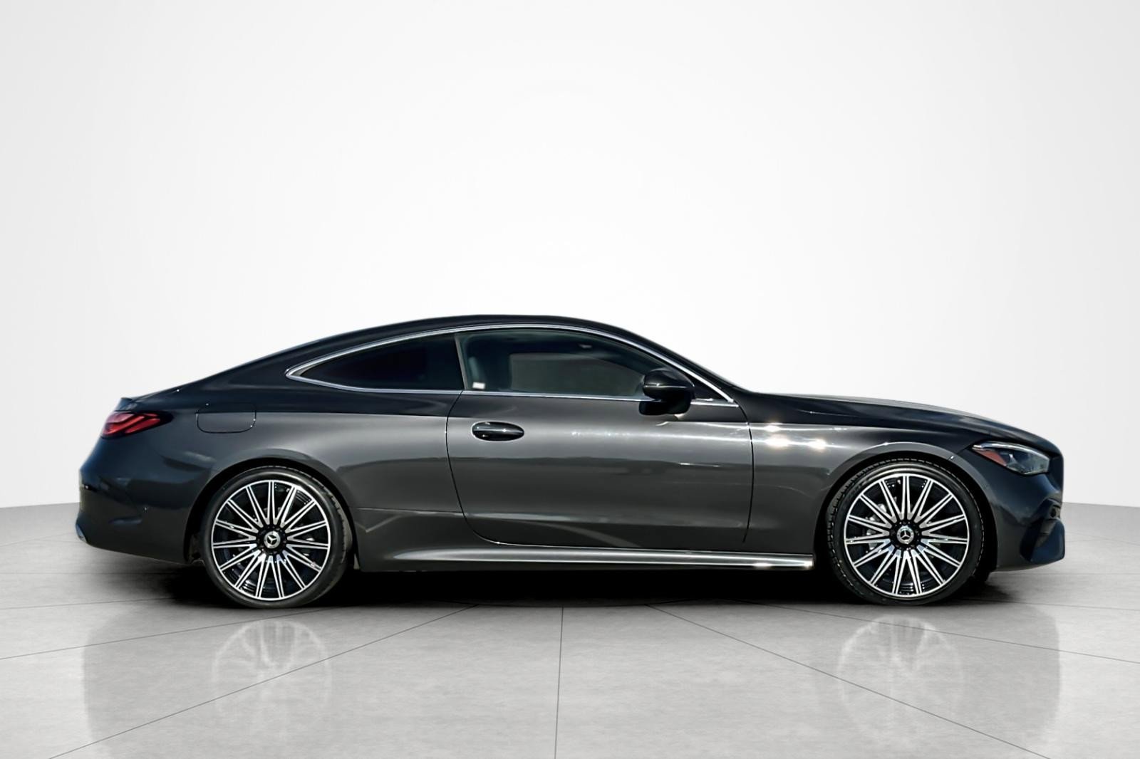 Used 2024 Mercedes-Benz CLE 300 4MATIC Coupe w/ AMG Line image 6