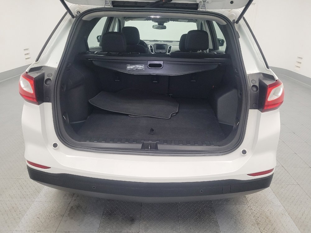 Used 2021 Chevrolet Equinox LS image 29