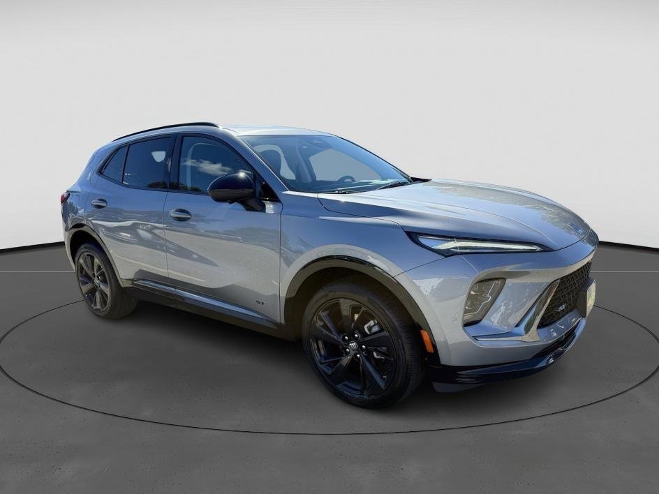 Certified 2025 Buick Envision Sport Touring image 5