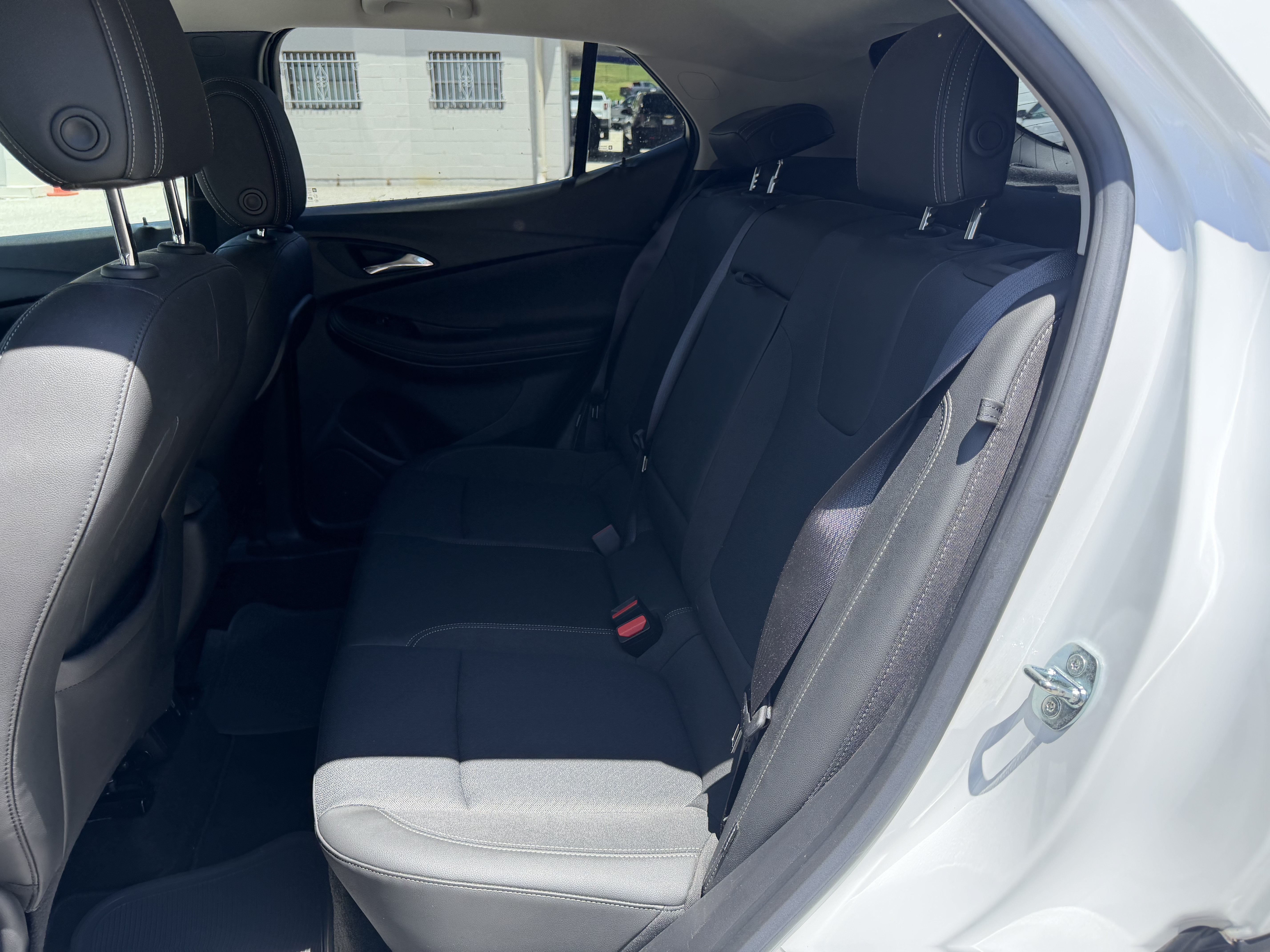 Used 2023 Buick Encore GX Select w/ Safety Package II FWD image 12