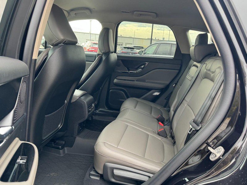 New 2026 Lincoln Corsair Premiere FWD image 12