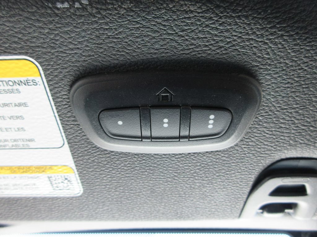 Used 2024 Jeep Wrangler Unlimited Sahara w/ Technology Group AWD/4WD image 33
