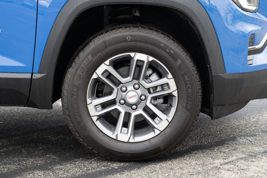 Used 2025 GMC Terrain Elevation AWD/4WD image 9