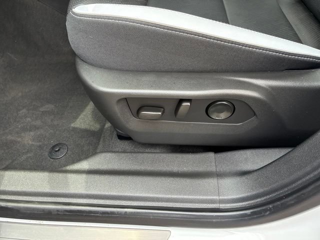 Certified 2025 Buick Envision Sport Touring AWD/4WD image 14