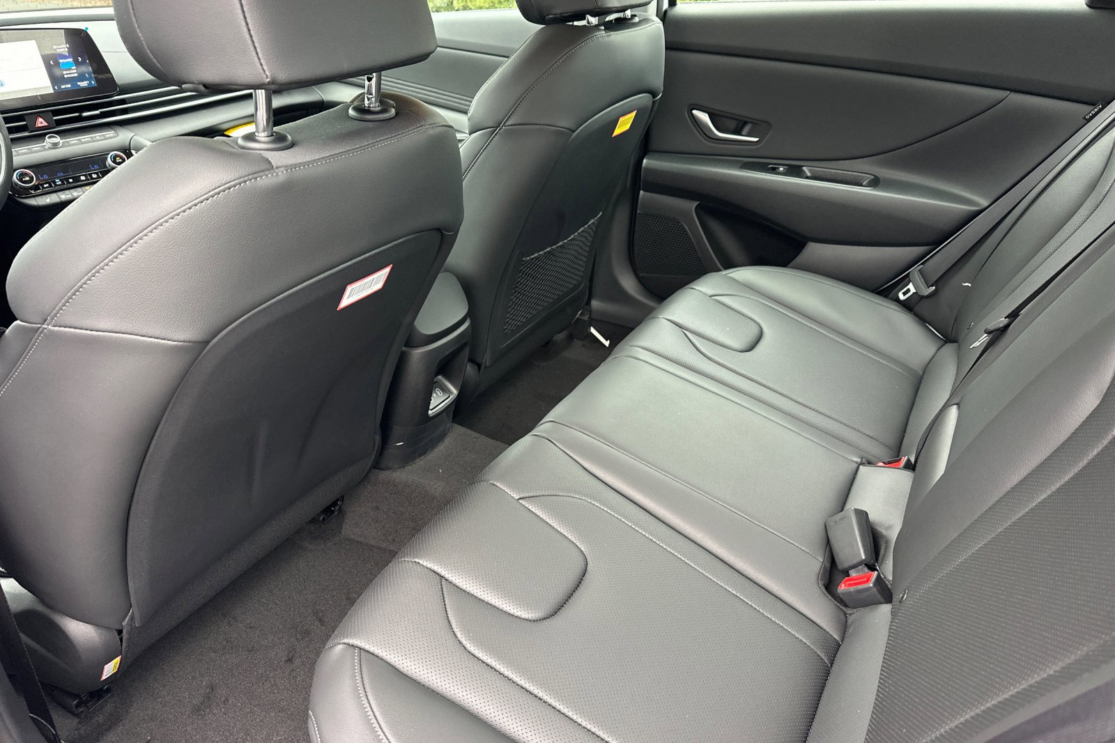 New 2026 Hyundai Elantra Limited FWD image 12