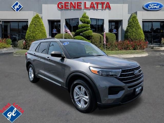 Certified 2023 Ford Explorer XLT image 1