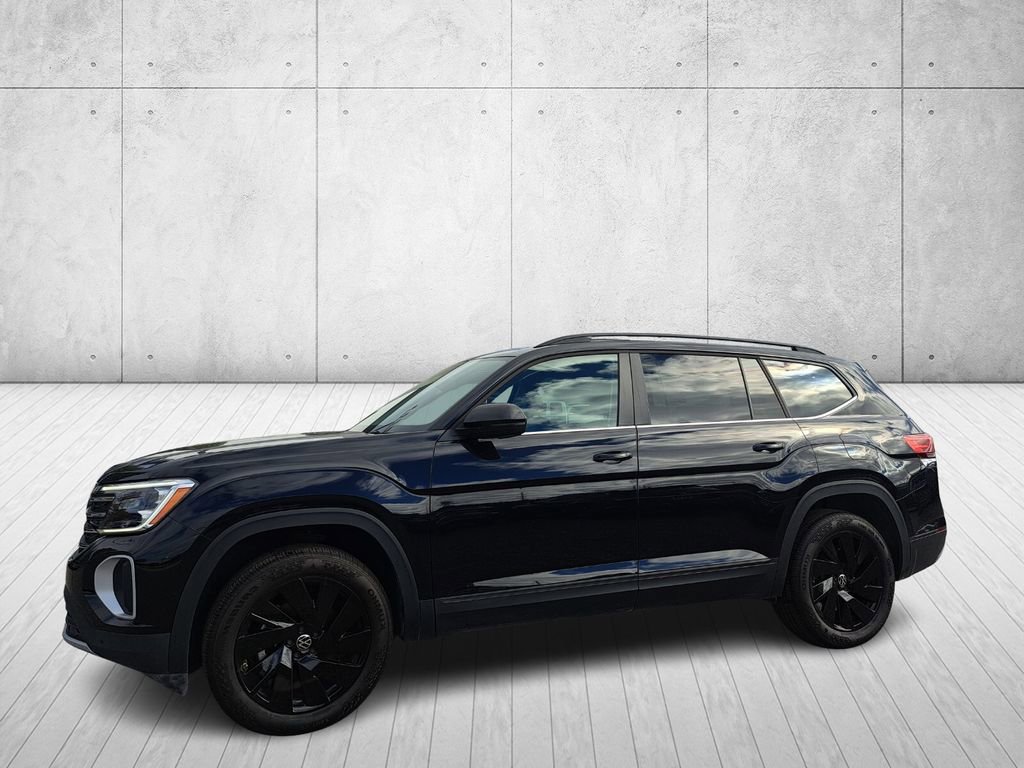 Used 2025 Volkswagen Atlas SE image 1