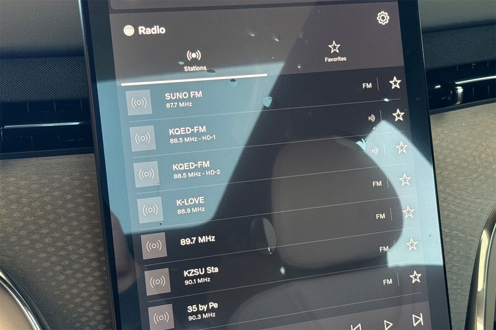 New 2025 Volvo EX90 Plus image 17