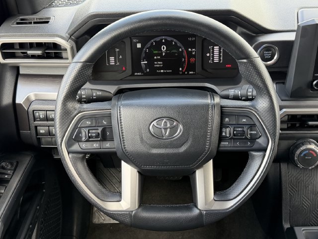 Certified 2025 Toyota 4Runner SR5 AWD/4WD image 14