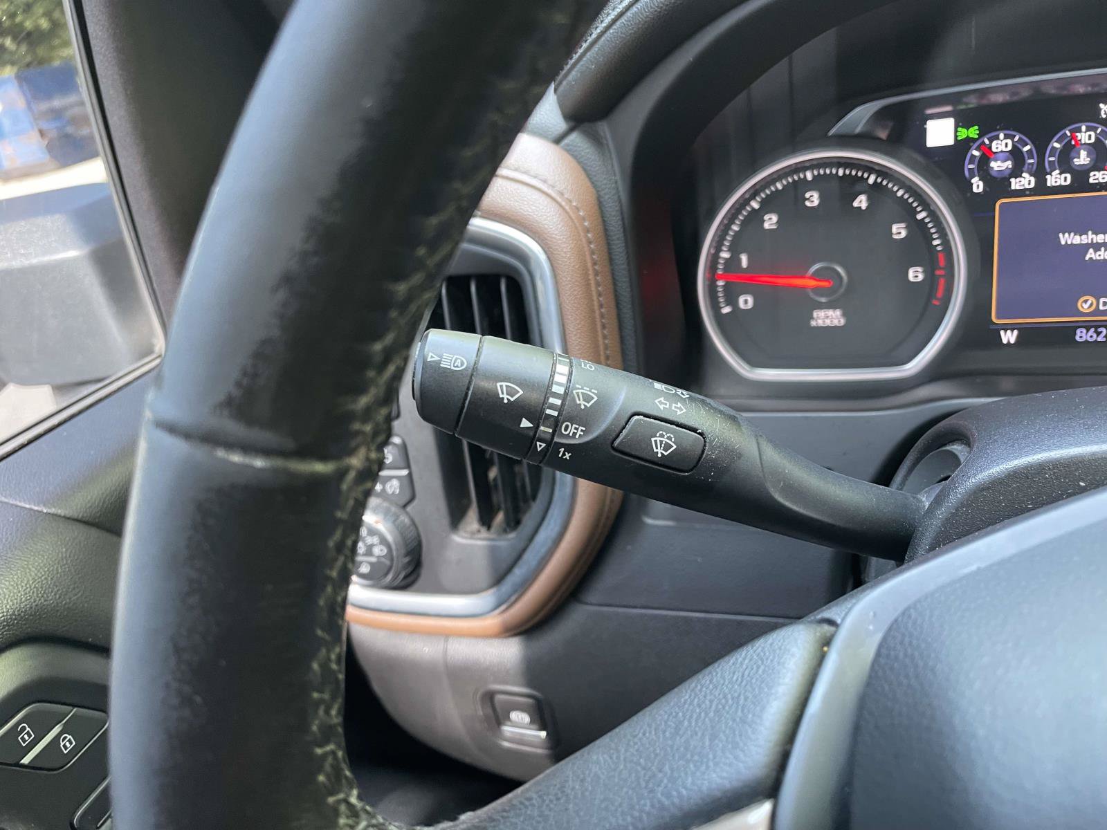 Used 2020 Chevrolet Silverado 2500 High Country w/ Technology Package AWD/4WD image 25