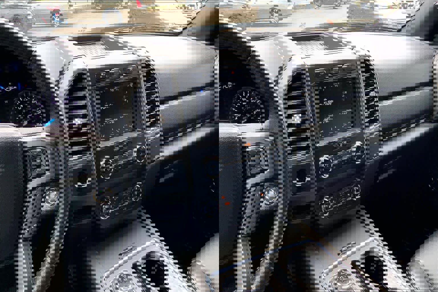 Used 2019 Ford Expedition XLT w/ Equipment Group 201A image 7