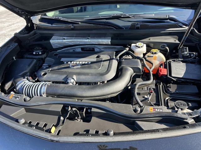 Used 2022 Cadillac XT4 Luxury w/ Cold Weather Package image 11