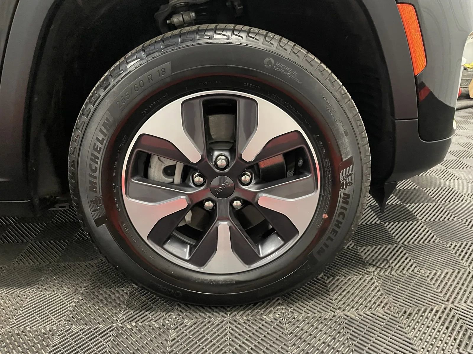 Used 2024 Jeep Grand Cherokee Limited 4xe image 20