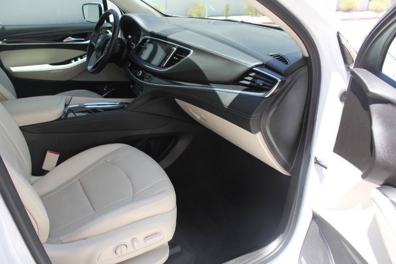 Used 2023 Buick Enclave Essence w/ Sound and Sites Package AWD/4WD image 22