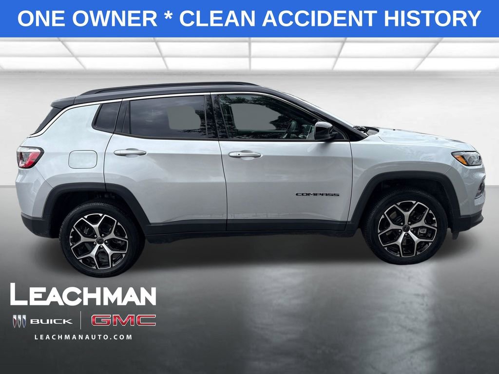 Used 2026 Jeep Compass Limited AWD/4WD image 2