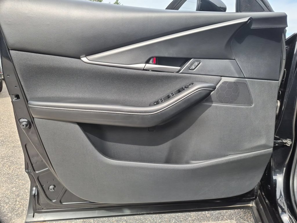 Certified 2025 MAZDA CX-30 AWD 2.5 S image 11