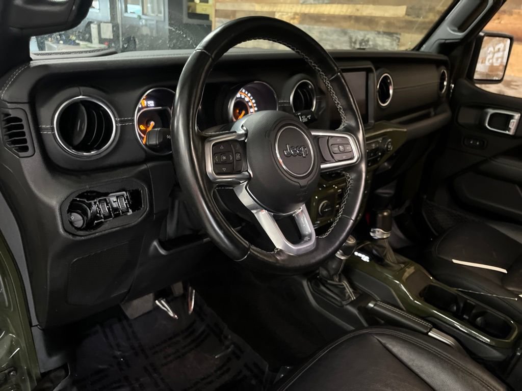 Used 2021 Jeep Gladiator Overland w/ Popular Equipment Package AWD/4WD image 2