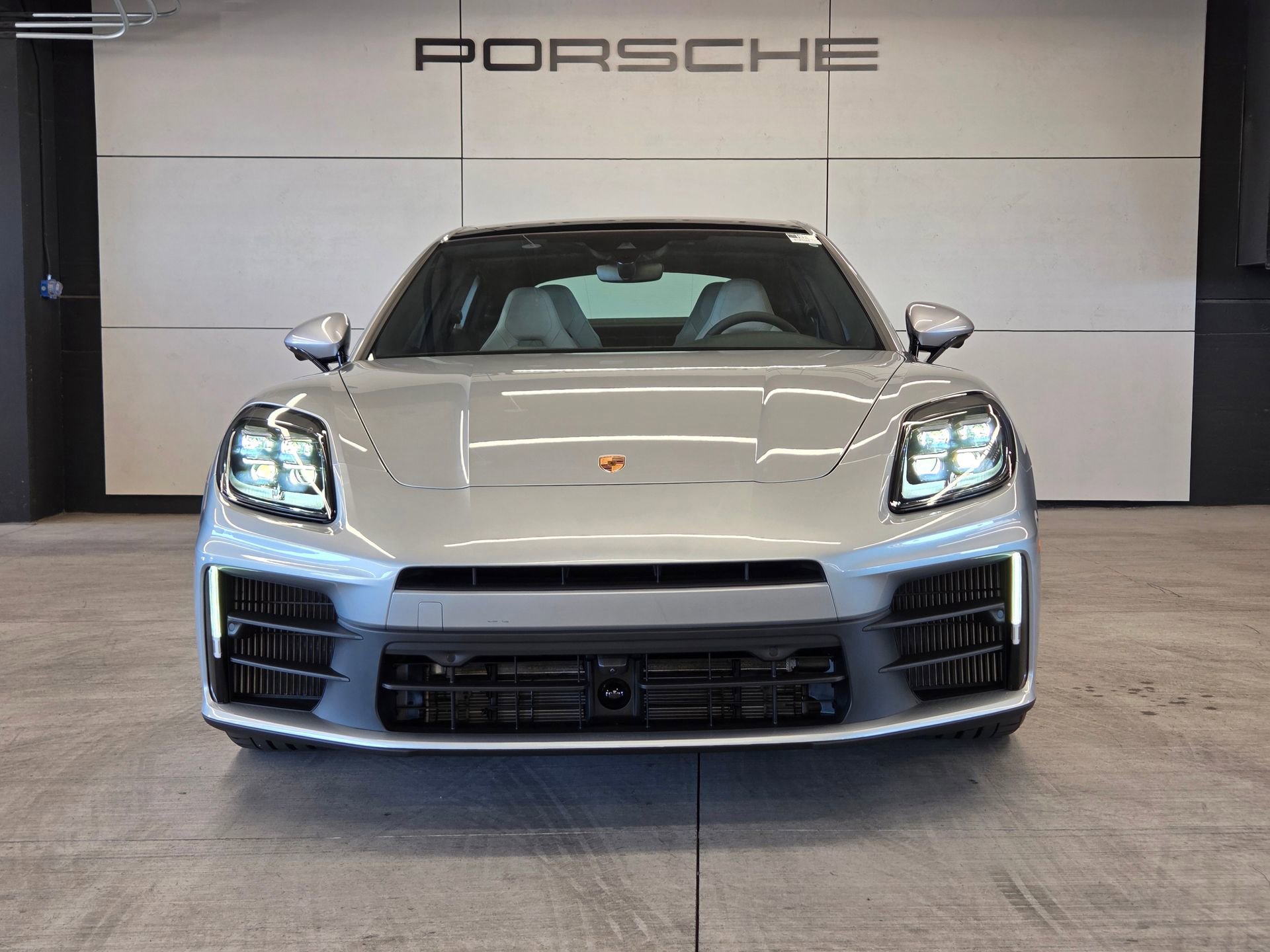 New 2026 Porsche Panamera image 29