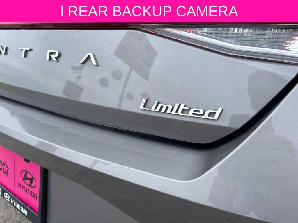 Used 2022 Hyundai Elantra Limited image 18