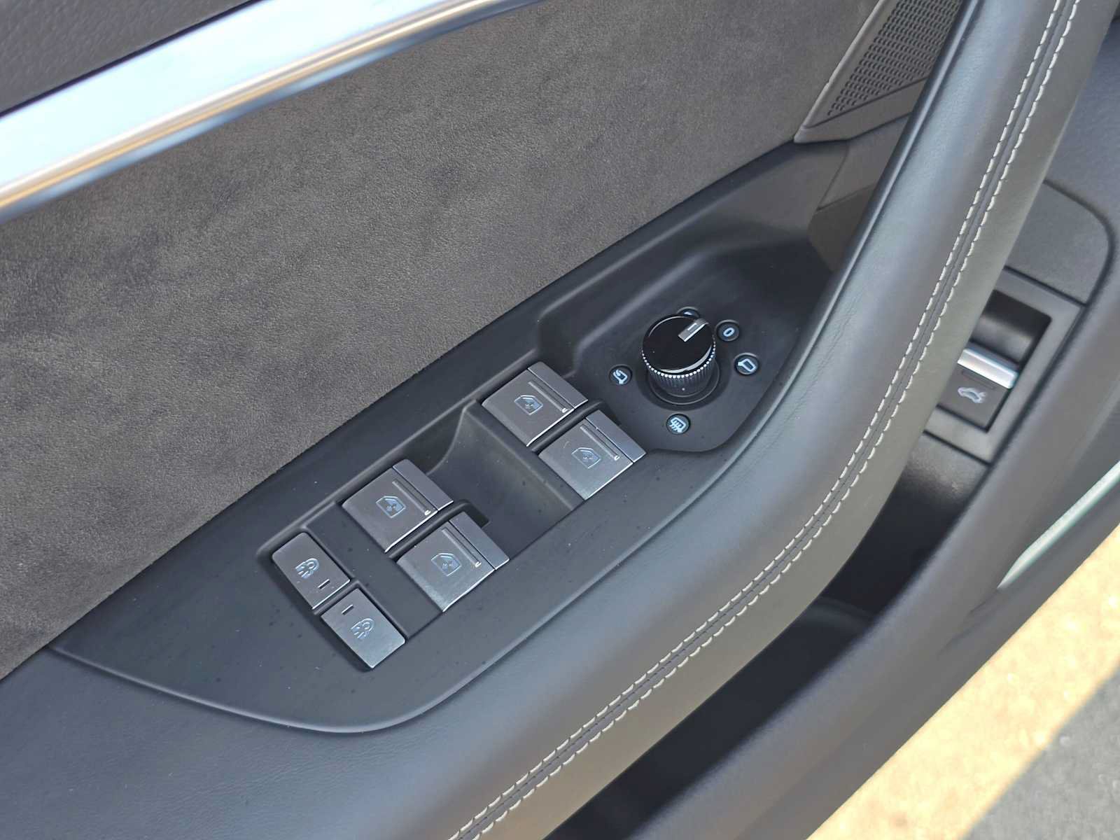 Used 2021 Audi S6 Prestige w/ Prestige Package AWD/4WD image 23