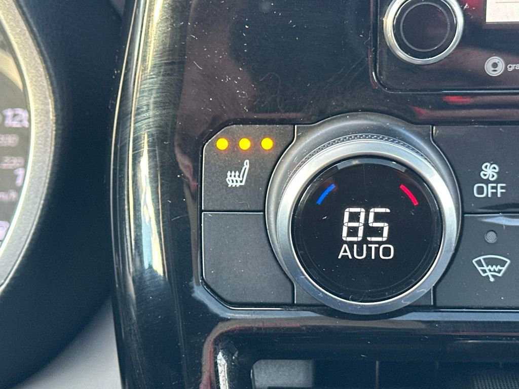 Used 2021 Toyota Highlander XLE image 33