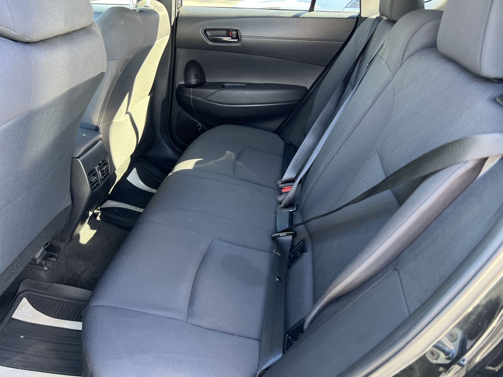 Used 2024 Toyota Corolla Cross LE FWD image 23