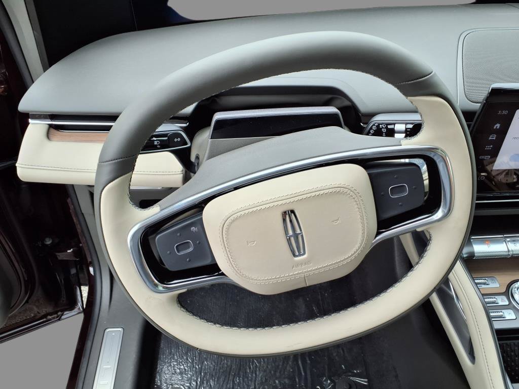 New 2025 Lincoln Nautilus Reserve w/ Jet Appearance Package AWD/4WD image 19