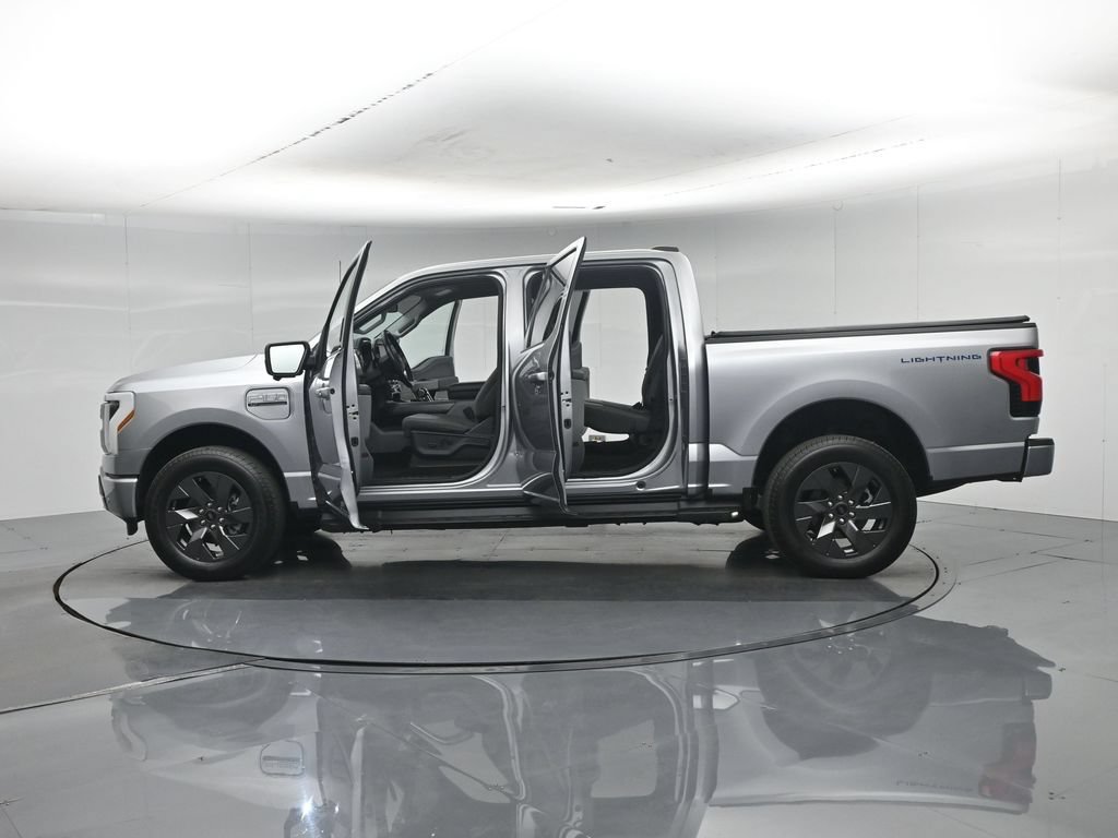 Used 2022 Ford F150 Lightning XLT w/ Equipment Group 312A High AWD/4WD image 40