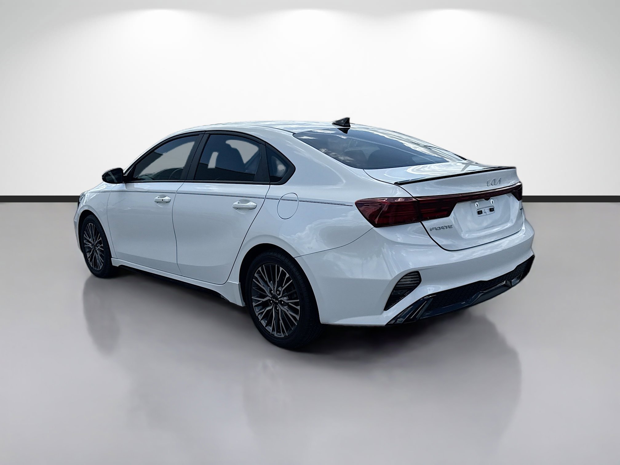 Used 2022 Kia Forte GT-Line w/ GT-Line Technology Package image 5