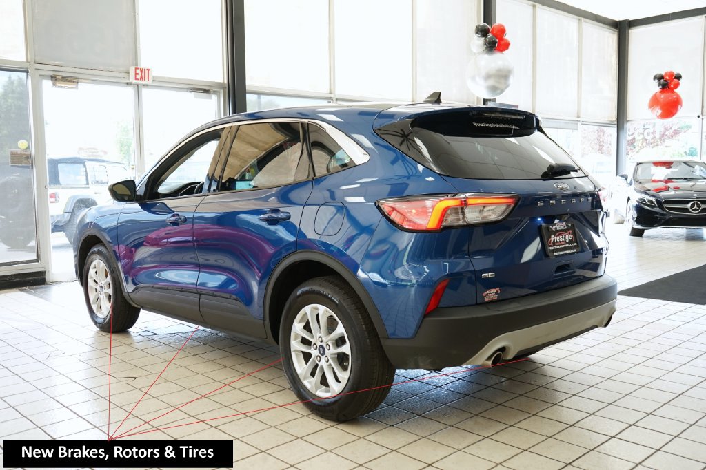 Used 2022 Ford Escape SE w/ Cold Weather Package AWD/4WD image 4