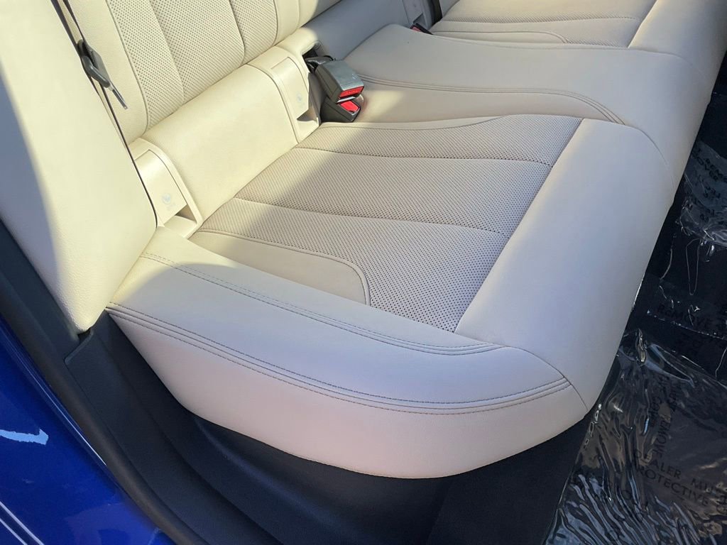 Used 2025 BMW i4 eDrive40 w/ M Sport Package image 51