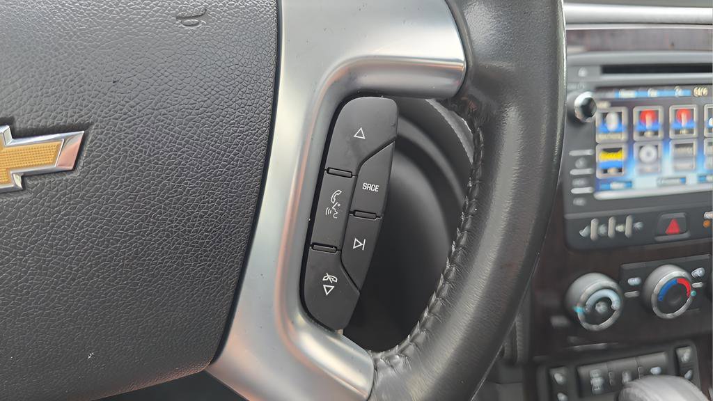 Used 2017 Chevrolet Traverse LT w/ Style and Technology Package FWD image 10