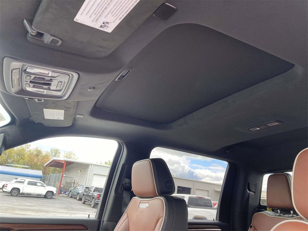 New 2026 GMC Sierra 3500 Denali Ultimate image 17