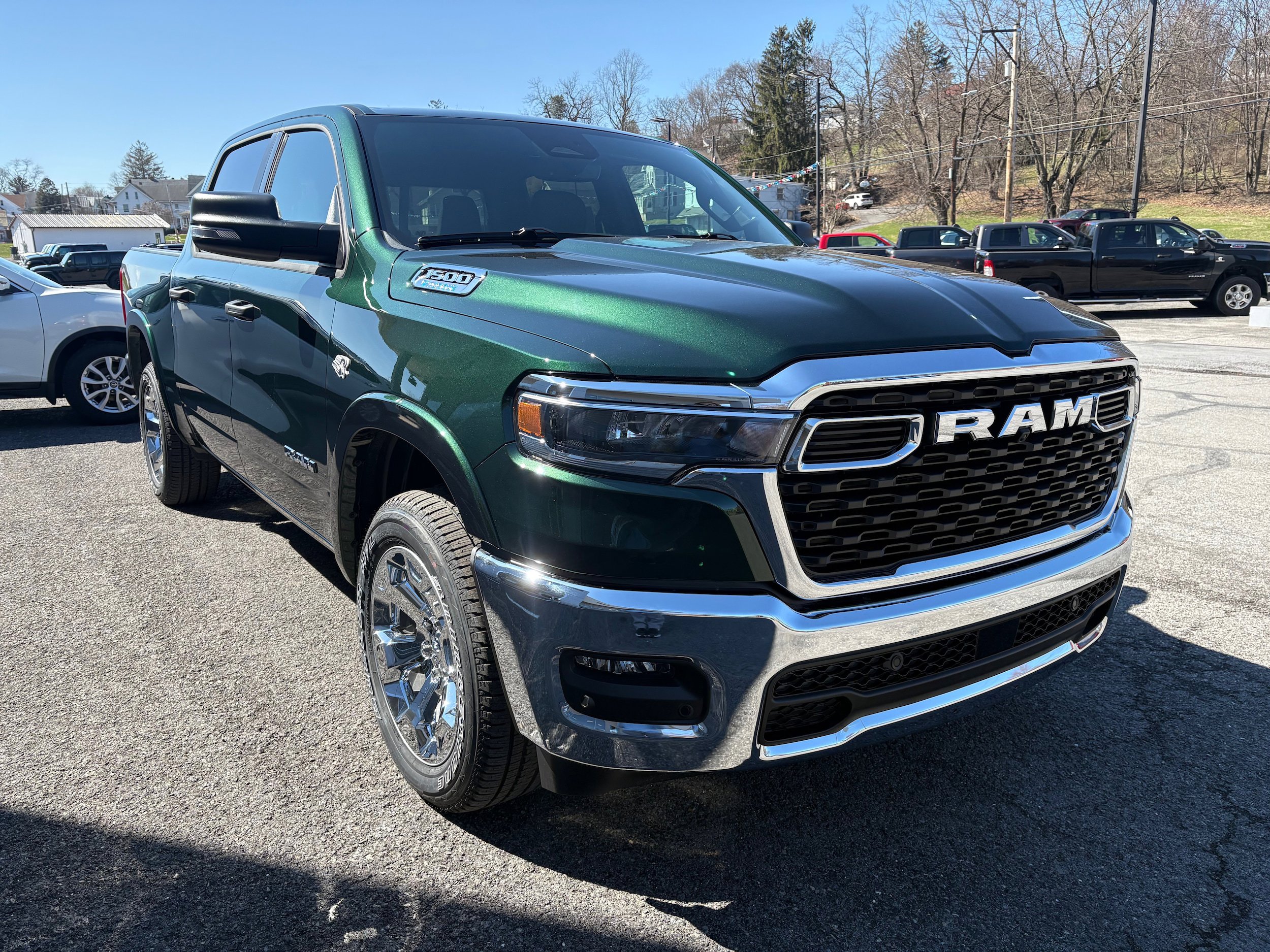 New 2026 RAM 1500 4x4 Crew Cab image 5