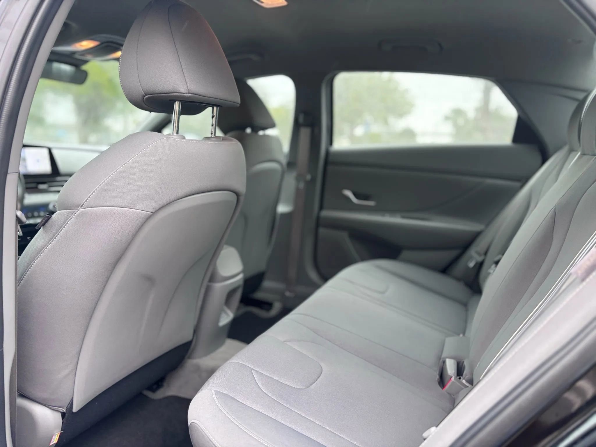 Used 2024 Hyundai Elantra SEL image 12