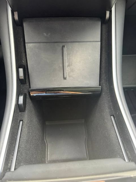 Used 2020 Tesla Model Y Long Range AWD/4WD image 24
