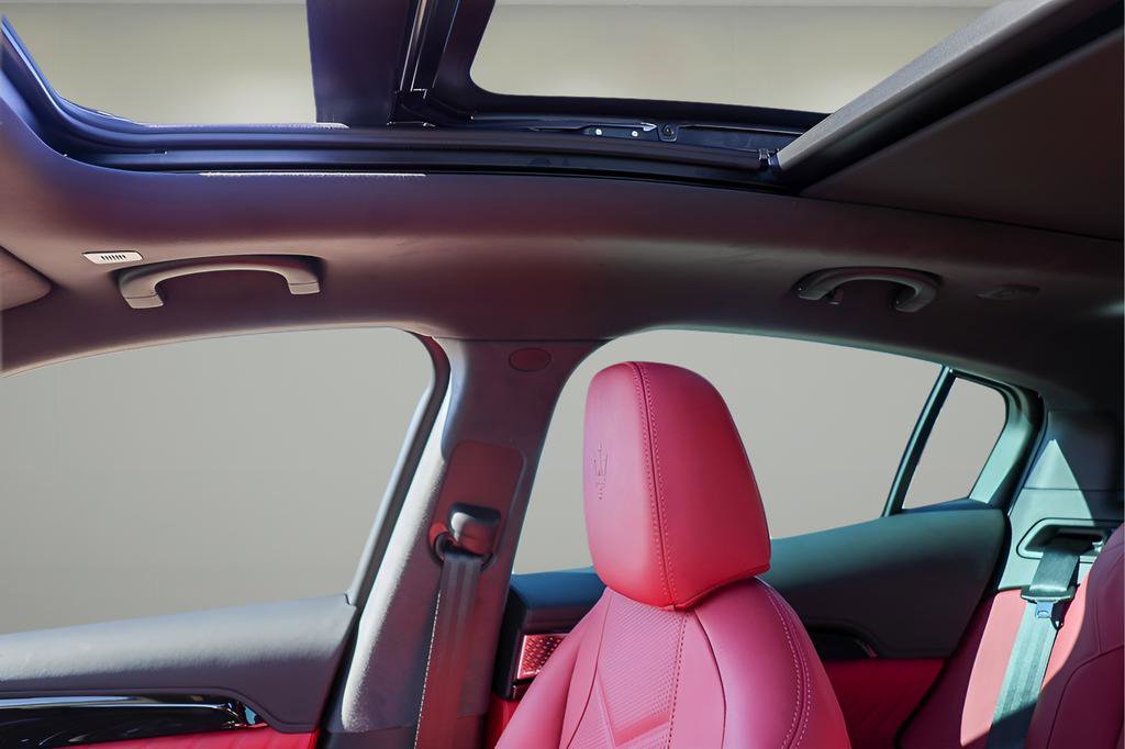 New 2025 Maserati Grecale Folgore AWD/4WD image 19